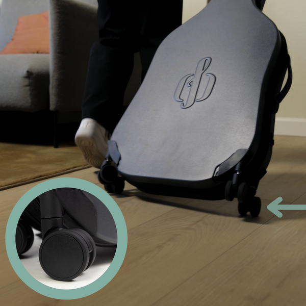 Smooth-rolling wheels for effortless mobility. Perfect for traveling musicians.