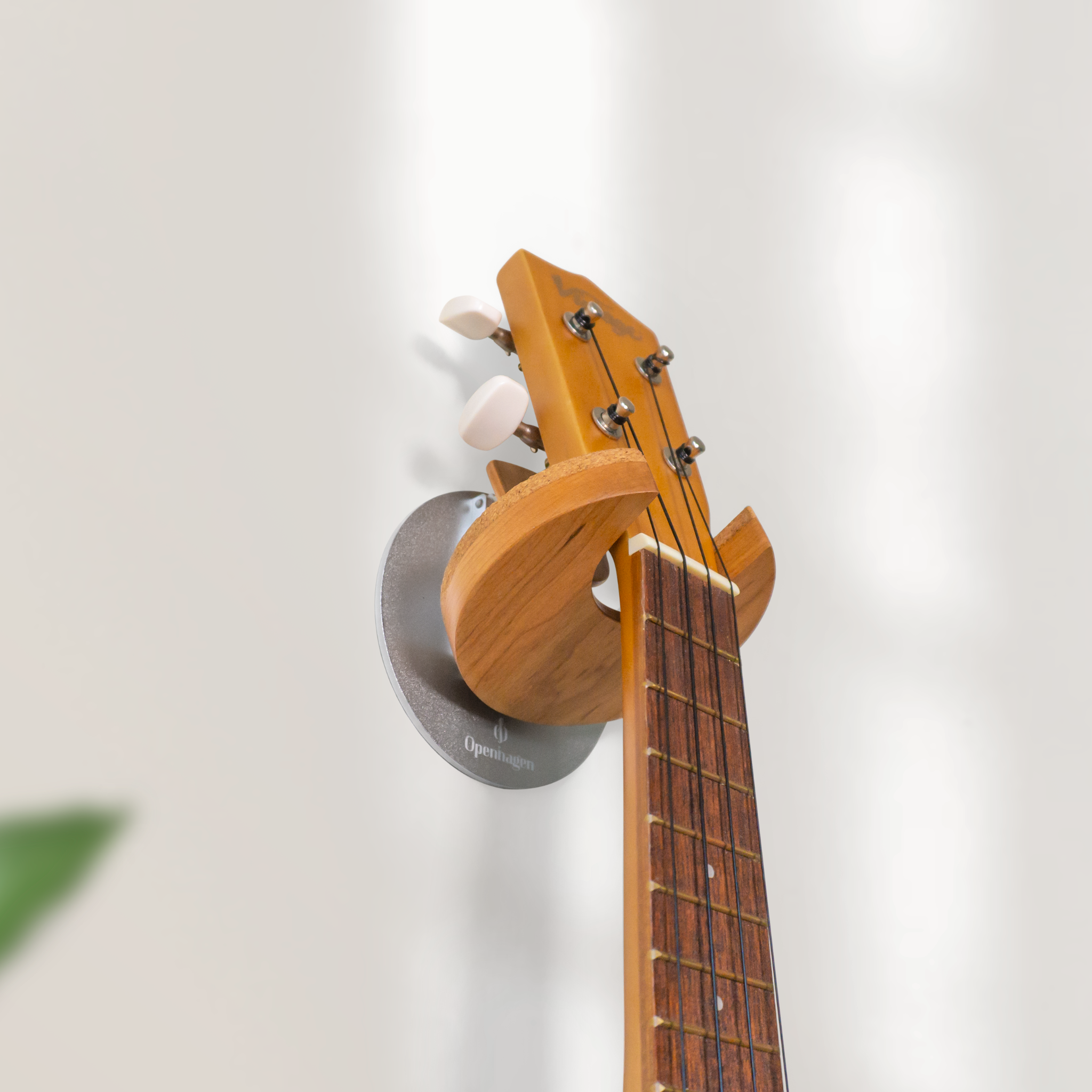 Ukulele Wall Mount - HangWithMe - Openhagen